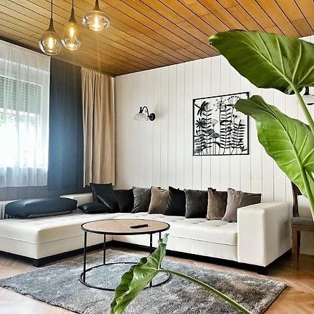 Papas Apartment Lesce  Bagian luar foto
