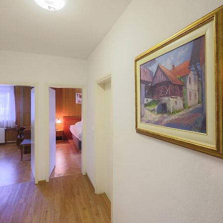 Papas Apartment Lesce  Bagian luar foto