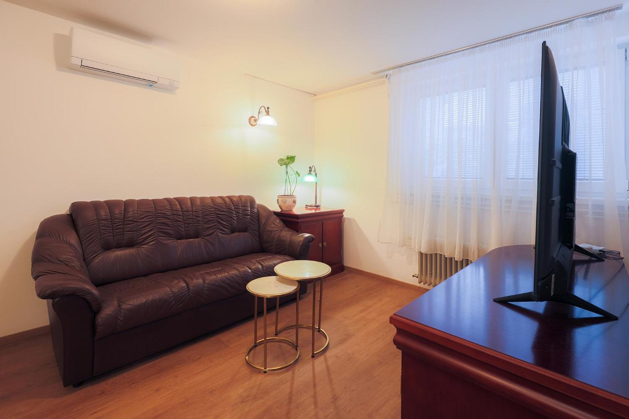 Papas Apartment Lesce  Bagian luar foto