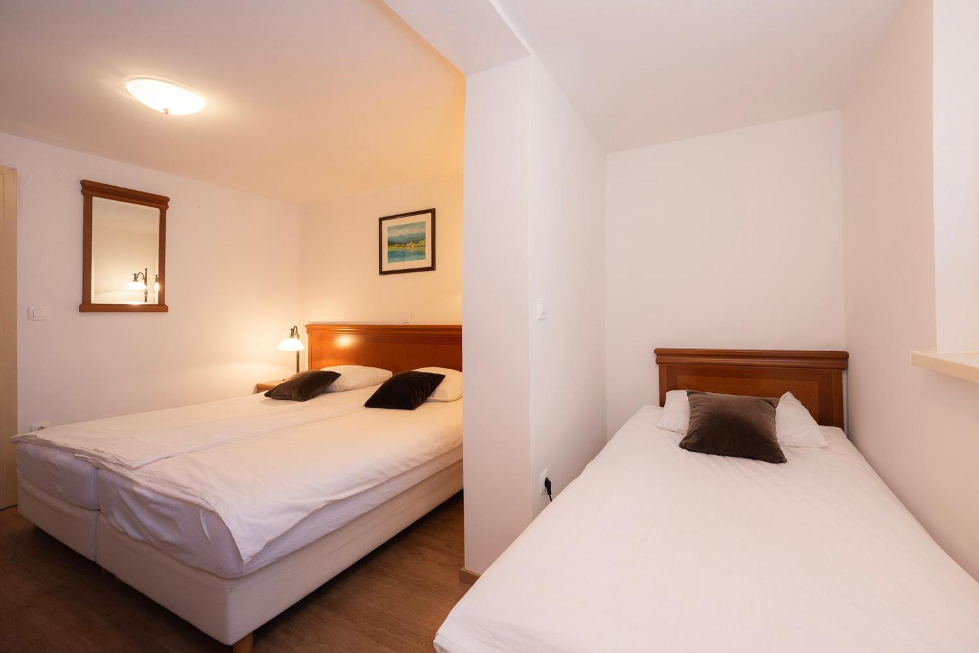 Papas Apartment Lesce  Bagian luar foto