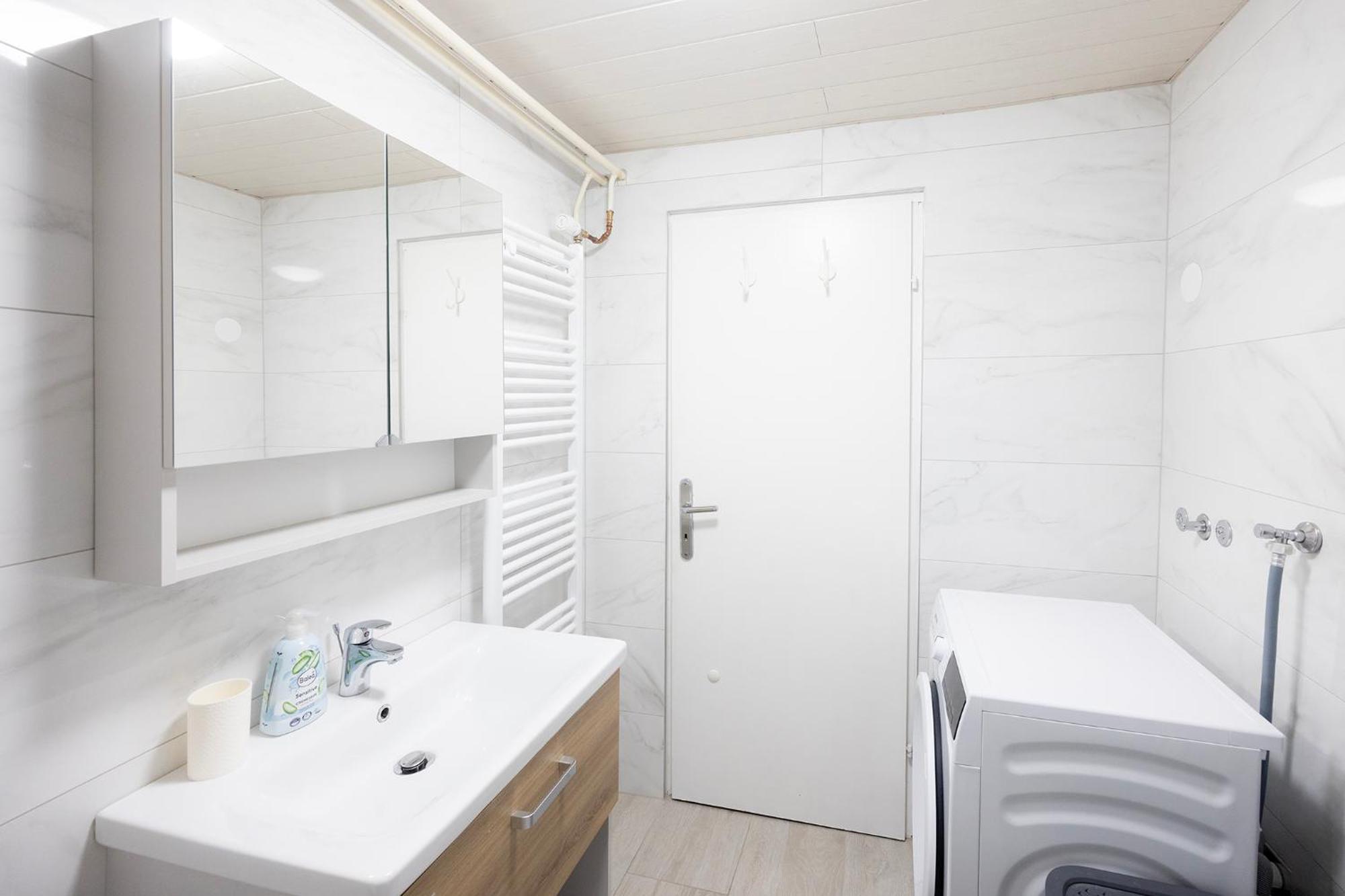Papas Apartment Lesce  Bagian luar foto