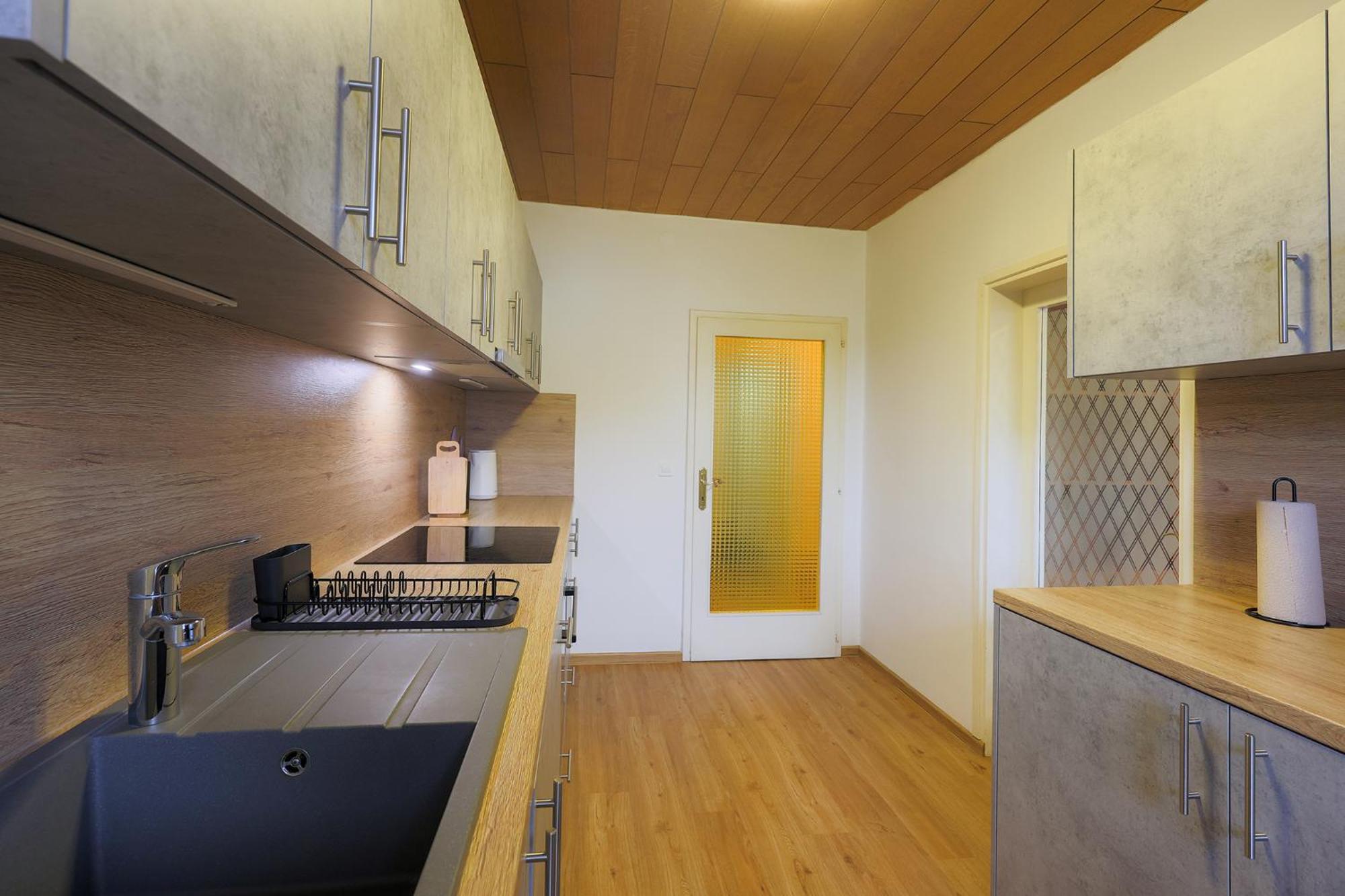 Papas Apartment Lesce  Bagian luar foto